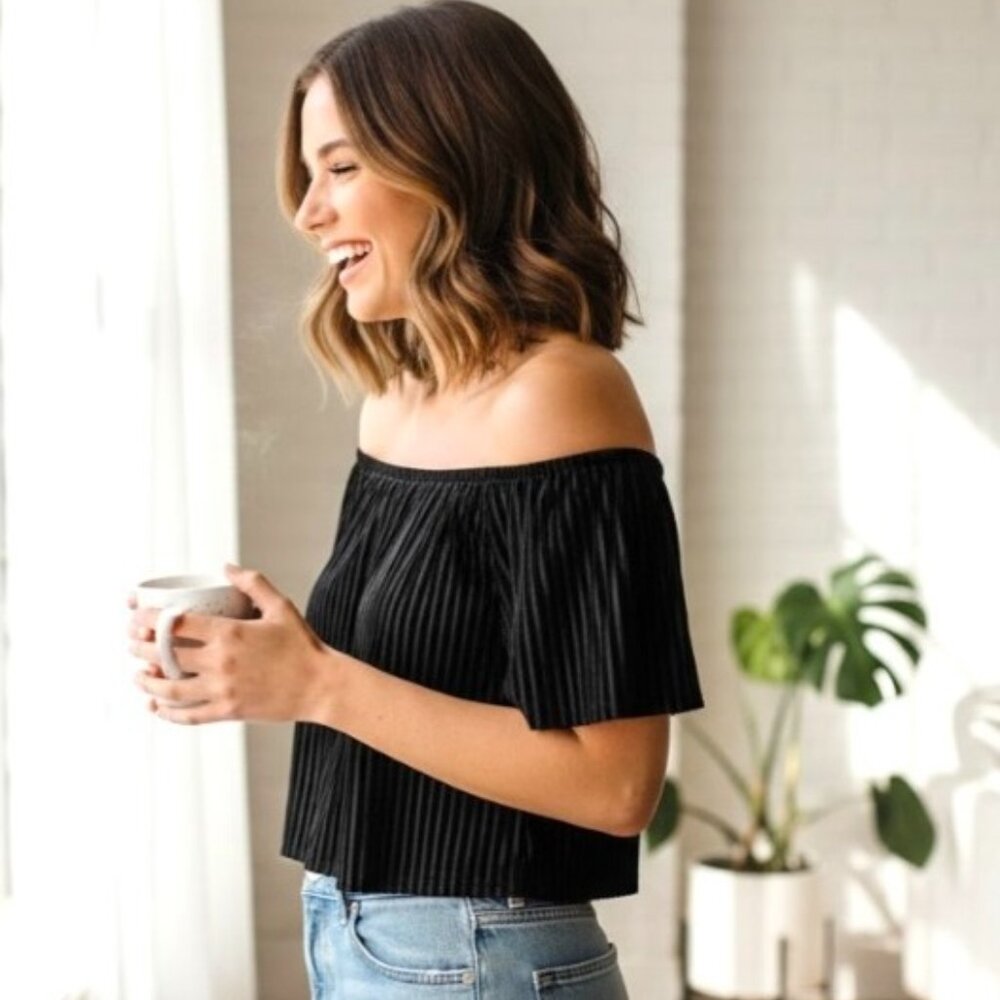 LA Hearts Black Velvet Pleated Off Shoulder Top XS